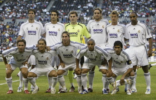 尼亚中场亨 尼亚中场亨