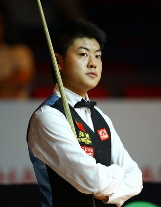 冠军在靠近 冠军在靠近