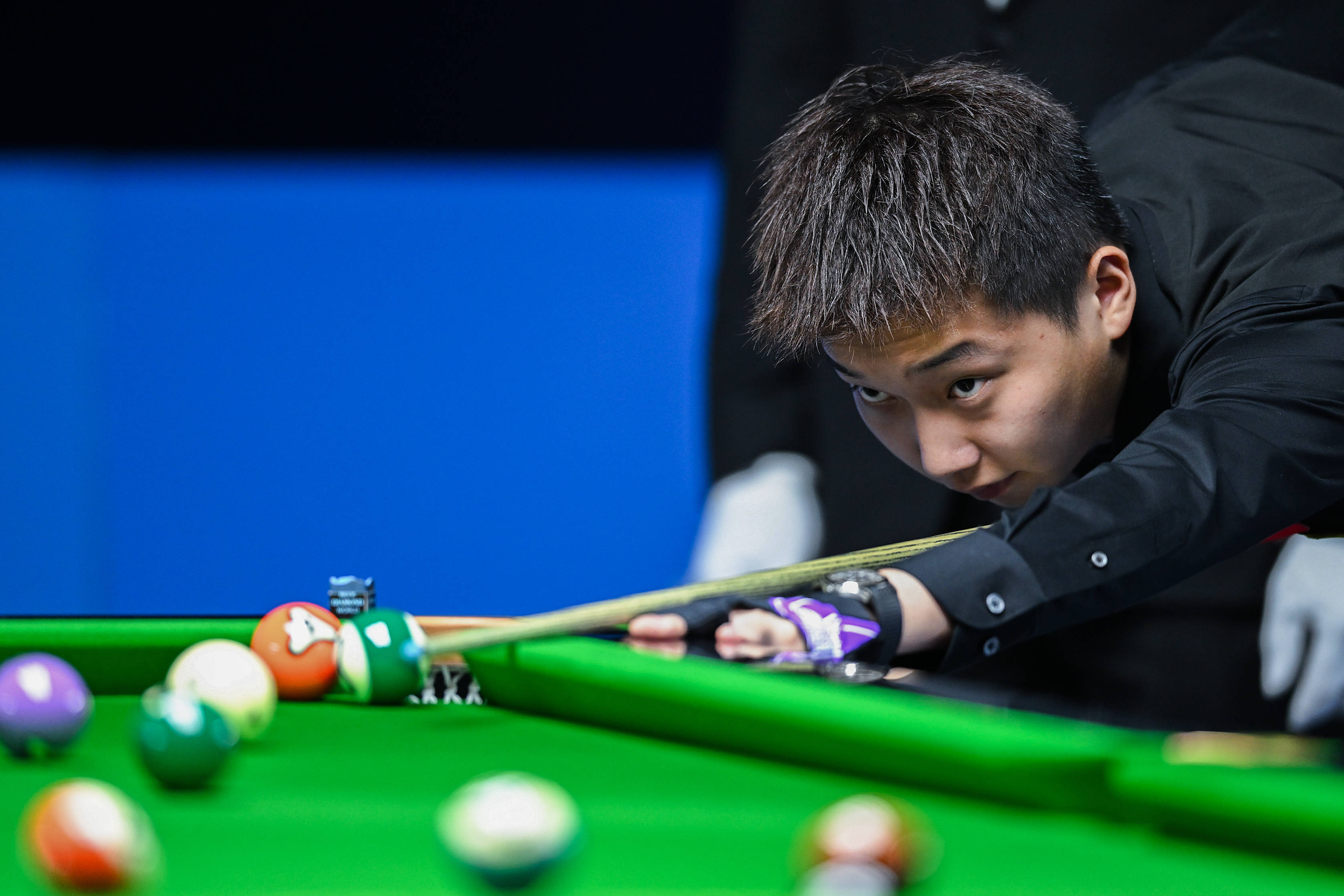 亮眼镜头 亮眼镜头